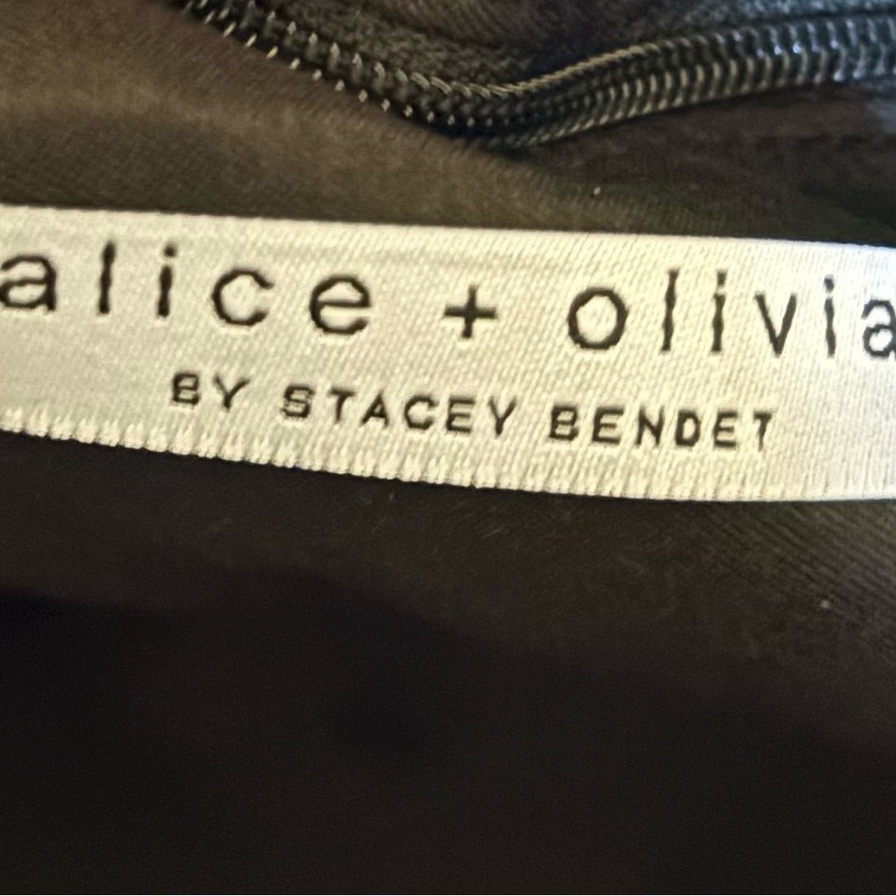 ALICE & OLIVIA Floral Black Duffel Bag, NWT - Picture 7 of 7